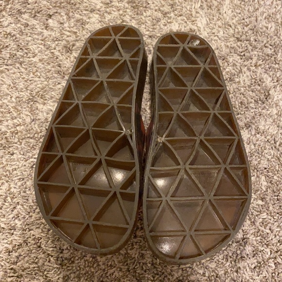 J crew pool slides - Picture 2 of 2